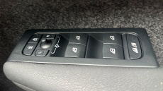 Volvo XC40 2.0 B3P Plus Black Edition 5dr Auto Petrol Estate